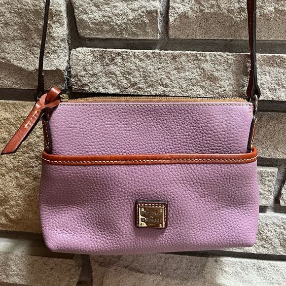 Dooney & Bourke Pebble Grain Katie Crossbody Purple Mauve Brown Leather Bag - Picture 2 of 12